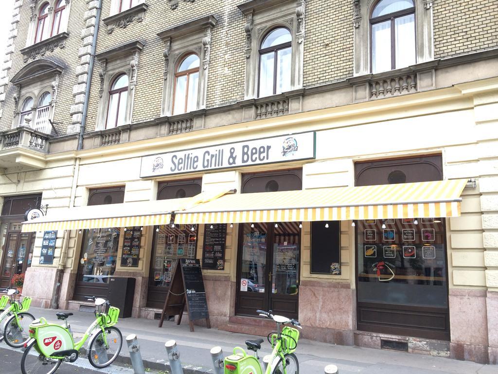 Louisa Apartment Budapest Eksteriør bilde